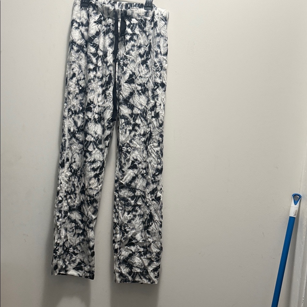 PINK: Victoria Secret pajama bottom bundle of 4